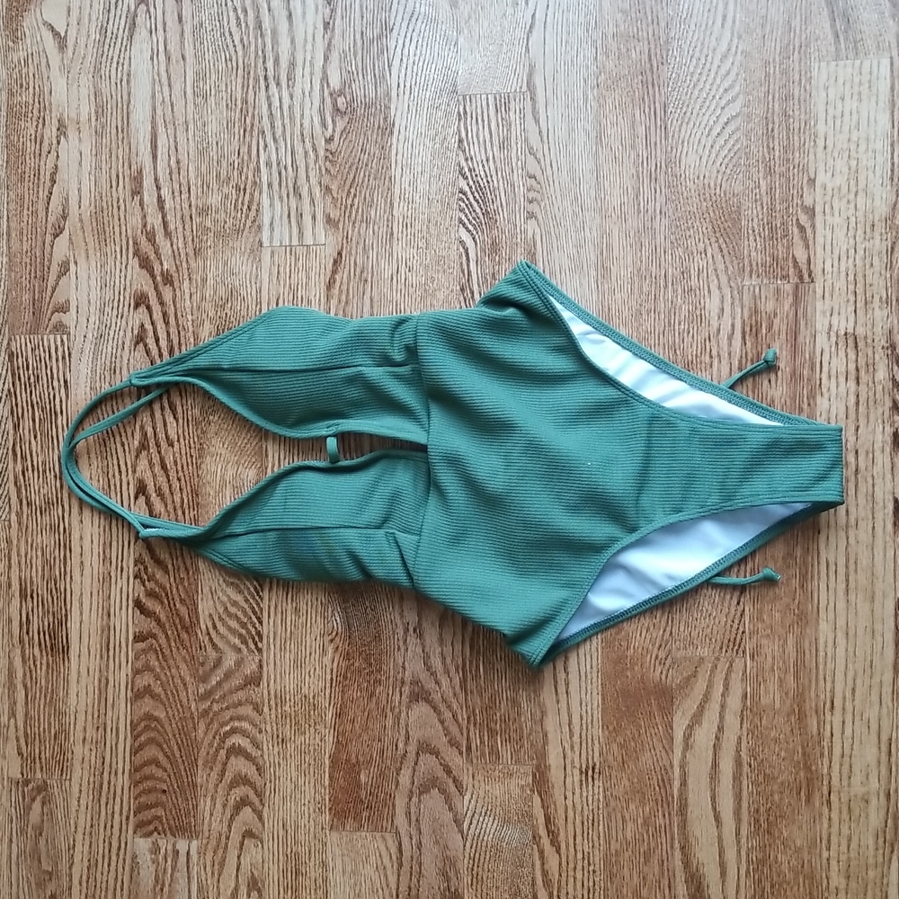 (6) Zaful Green Strappy One Piece Swimsuit Summer Beach Vacation Ribbed